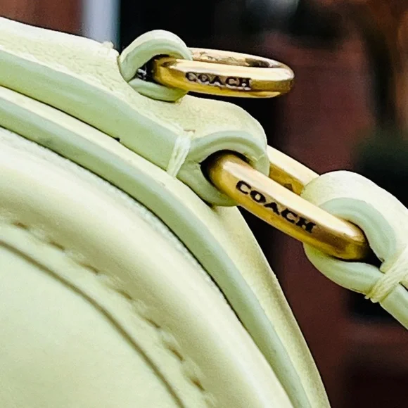 Coach Lunchbox Limited Edition Lime Top Handle Quilted Chain Crossbody Strap - Picture 4 of 16